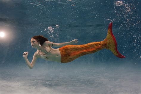 Phoenix Underwater Fashion Photography | Astrid - Alyssa Campbell ...