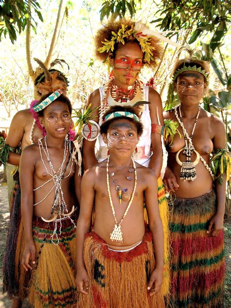 Papuan Tribe Women After Performing Sing-sing in Port Moresby, Papua ...