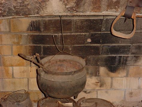 Fort Belknap Museum-Cooking Pot | Old Cooking Pot | samuel_belknap | Flickr