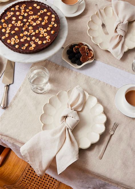 8 Easy Ways to Fold a Napkin for Your Next Dinner Party – Bed Threads