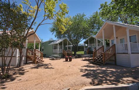 Hill Country Cottage And Rv Resort New Braunfels Tx - Country Poin