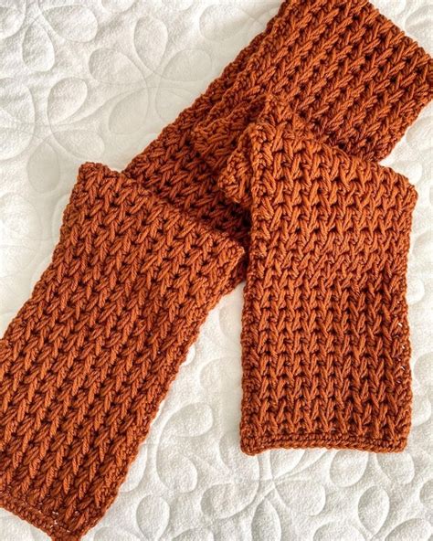 FREE Feather Stitch Scarf: Crochet pattern | Ribblr