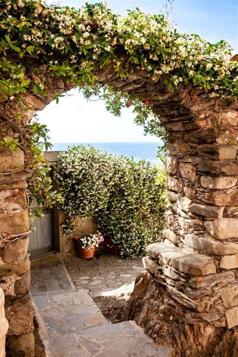 Manarola: what to see, what to do, where to sleep | Italian Riviera