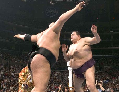 STRENGTH FIGHTER™: Big Show vs Akebono sumo match WrestleMania 21