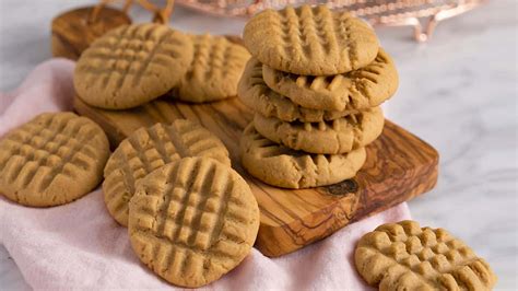 Peanut Butter Cookies Recipe - Preppy Kitchen