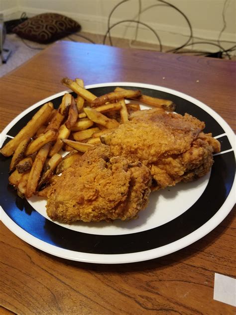 [Homemade] Fried Chicken and Fries : r/food