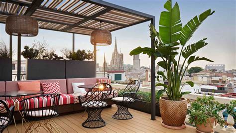 15 Amazing Rooftop Bars in Barcelona (2023)