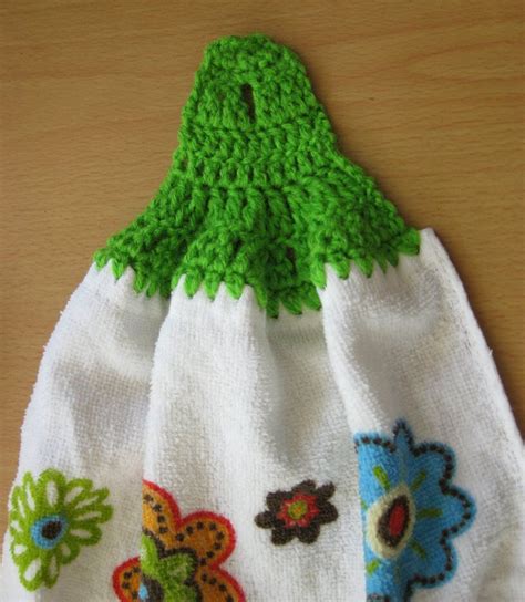 Crochet Towel Topper: Free Pattern and Stitch Tutorial