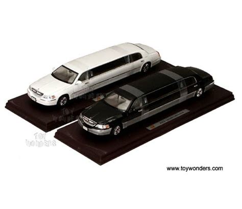 Superior - Lincoln Limousine (2003, 1/28 scale diecast model car, Black ...