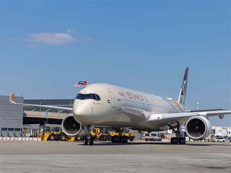 Etihad just flew its new $366 million Airbus A350 to the US for the ...