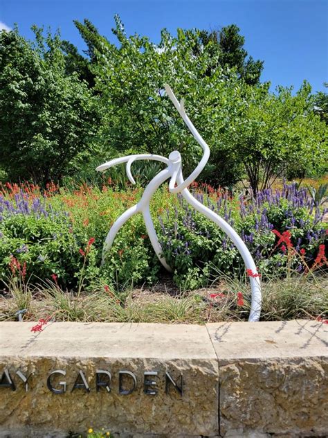 Monumental new sculptures by renowned 9/11 artist take root at Houston ...