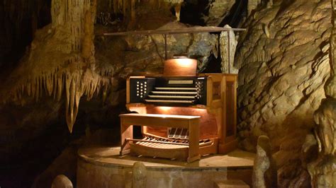 Amazing Photos of Luray Caverns Near Shenandoah NP