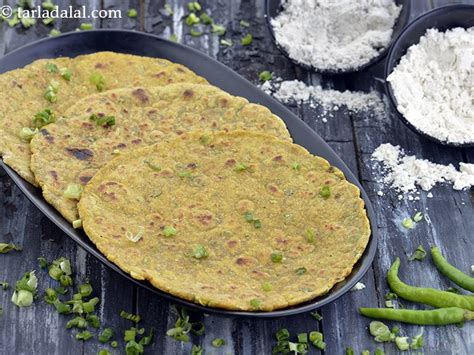 jowar bajra spring onion roti recipe | mixed flour and spring onion roti