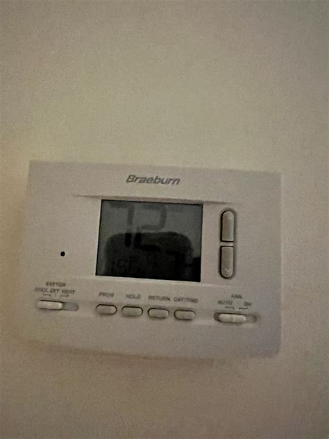 I have a question about replacing a AC thermostat unit