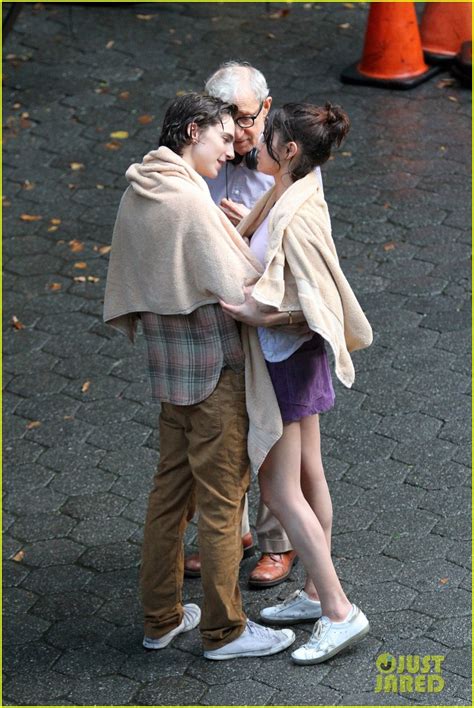 Fans Think Selena Gomez & Timothee Chalamet Are a Couple After Old ...