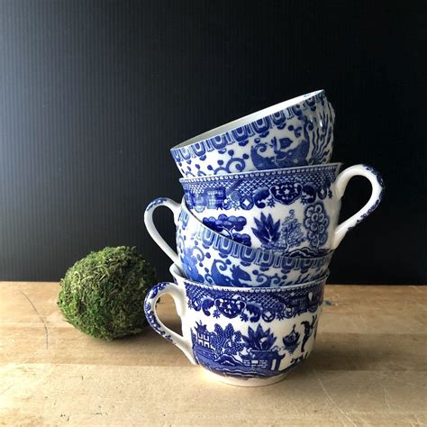 Mismatched Blue and White Tea Cups and Saucers | White tea cups, Cup ...