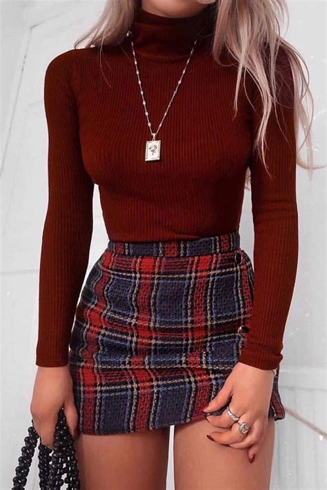 15 Aesthetic And Stylish Plaid Skirt Outfits You Must Wear Now ...