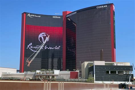 Casino project among largest on Vegas Strip sets opening day | The ...