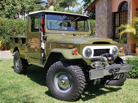 1970 Toyota FJ45 Land Cruiser Pickup | Fort Lauderdale 2019 | RM Auctions