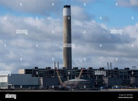 Demolition of Fawley Power station Stock Photo - Alamy