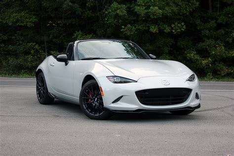 2016 Mazda MX-5 Miata Review • AutoTalk