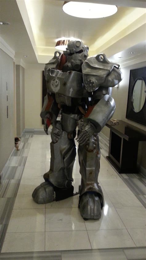 So I 3d Printed a full set of wearable T-60 Power Armor from Fallout 4 ...