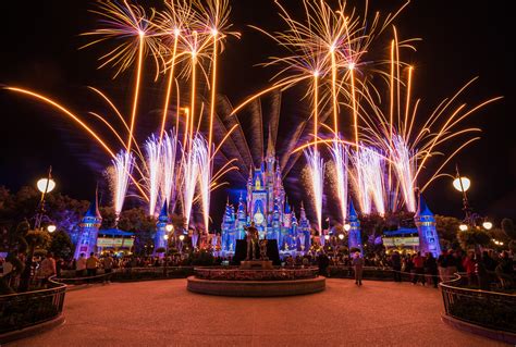 Review: Disney Enchantment Fireworks at Magic Kingdom - Disney Tourist Blog