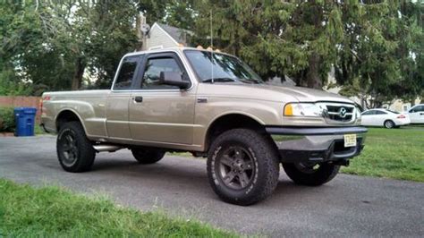 Sell used 2001 MAZDA B-3000 2WD LIFTED EXTENDED CAB in Eatontown, New ...