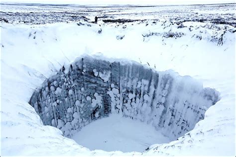 Inside the mysterious Yamal crater in Siberia - Frozen Pictures ...