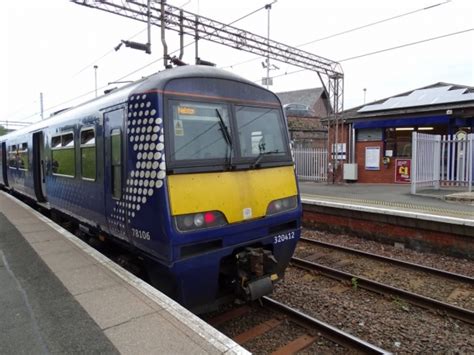 Neilston railway station – Gordon Valentine's adventures