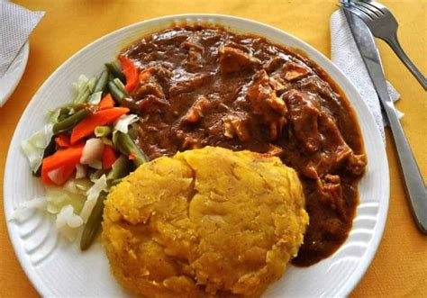 Top 20 Foods in Uganda Every Tourist Should Taste