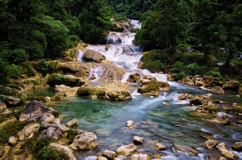 15 cascadas asombrosas en las Filipinas - Bookineo