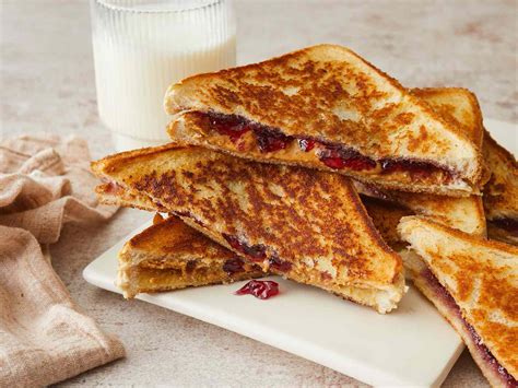 Grilled Peanut Butter and Jelly Sandwich Recipe