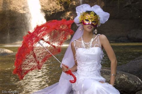 Ladyboy Passy, Khao Yai waterfalls - Portrait - Photo.net