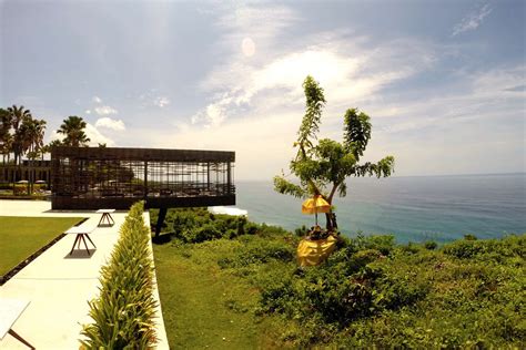 Alila Villas Uluwatu: Bali's Best Hotel View? — The Most Perfect View