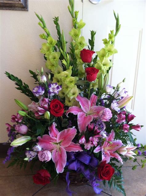 43 best Gladiolus Arrangements images on Pinterest | Floral ...