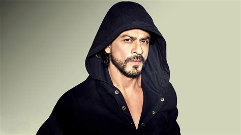 Shah Rukh Khan – Full Biography, Career, Family, Wife & More by ...