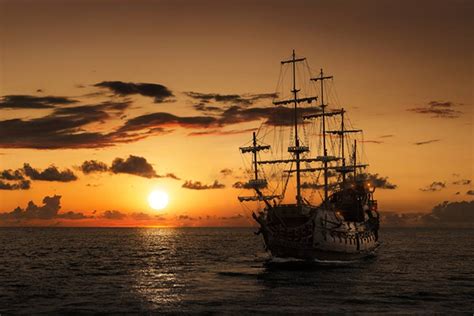 Blackbeard and his Infamous Pirate Ship, Queen Anne's Revenge | Ancient ...