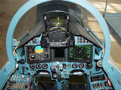 Su-27Flanker.com — Cockpit photo of Su-27SKM Flanker