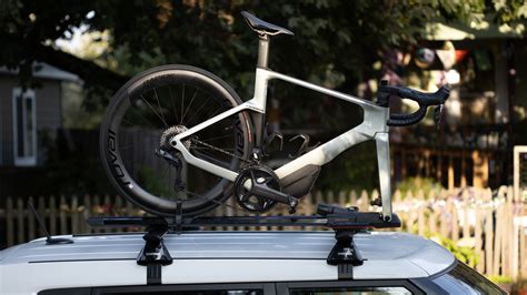 Roof Rack vs Hitch Rack for Bikes: Which is Right for You?