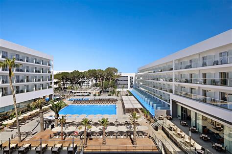 RIU opens the new Riu Playa Park in Mallorca - TravelSearch Guru