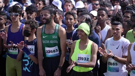 Saudi Arabia: 'Running is a way of life' - Thousands of international ...