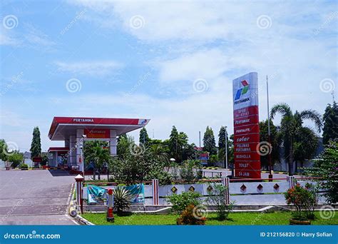 Pertamina Gas Station editorial image. Image of asia - 212156820