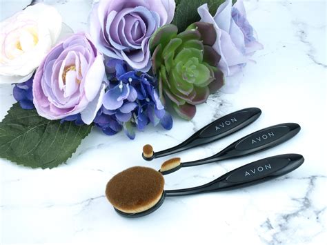 Avon Oval Makeup Brushes: Review | The Happy Sloths: Beauty, Makeup ...