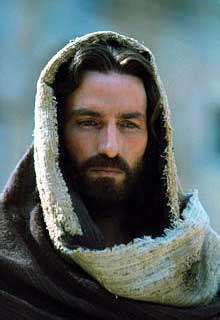 Caviezel Reaffirms His Faith in 'Jesus' Role. | Girl.com.au