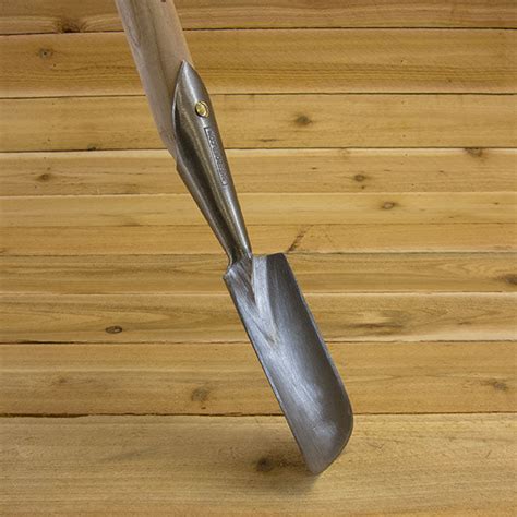 Bulb Shovel by Sneeboer – Garden Tool Company