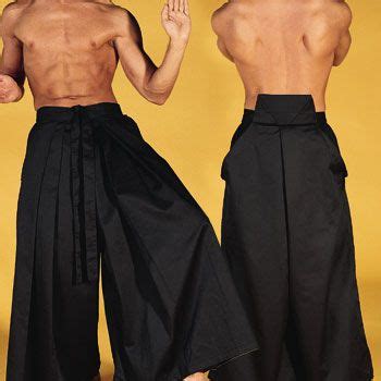 Pin by Mark Watkins on JAPAN - old in a new way. | Hakama pants ...