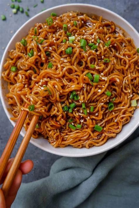 Easy Saucy Ramen Noodles (Vegan Recipe) - The Foodie Takes Flight