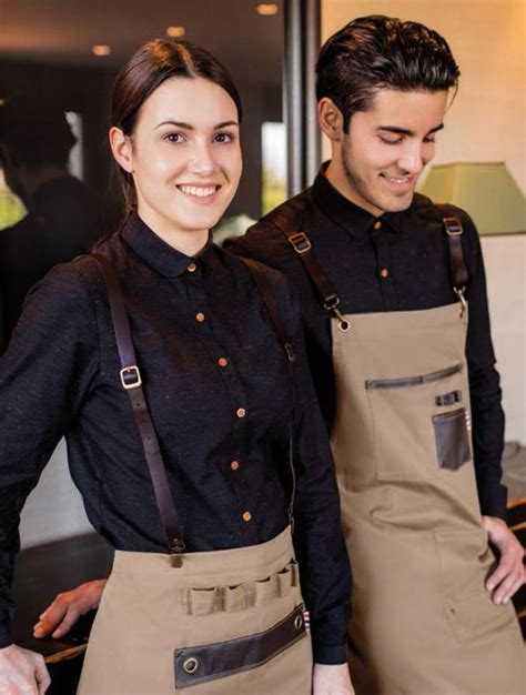 Pin by Paulo Ribeiro on Aventais | Barista outfits, Cafe uniform ...