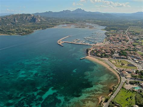 Sardinia beach: Spiaggia di Cannigione - ISOLAMEA